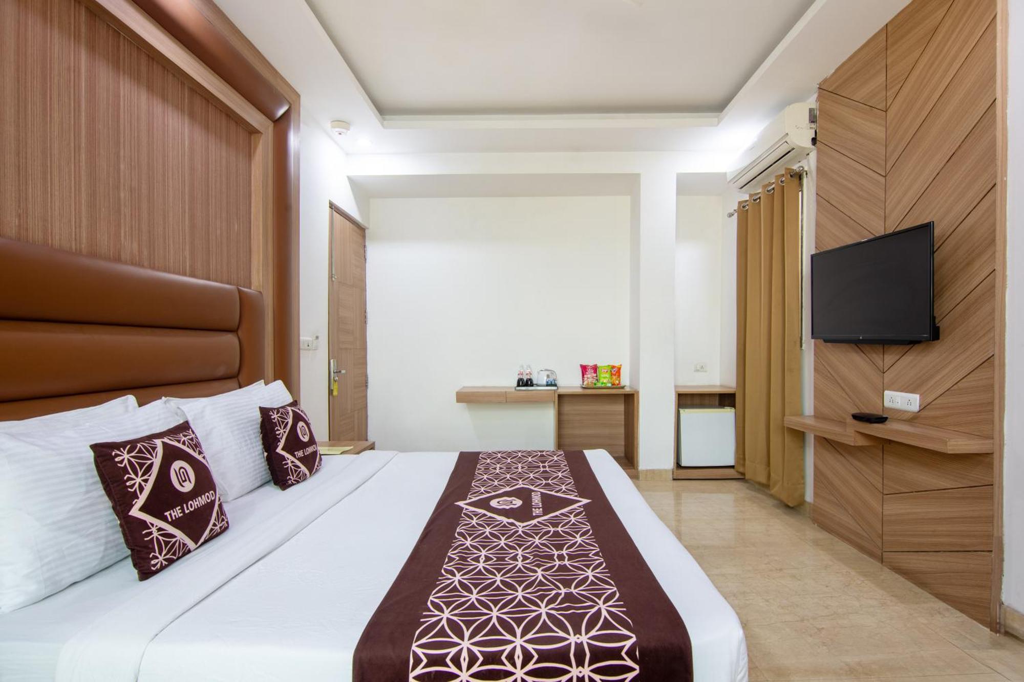 Hotel Lohmod At National Highway 8 - Free Airport Transffer New Delhi Exterior photo